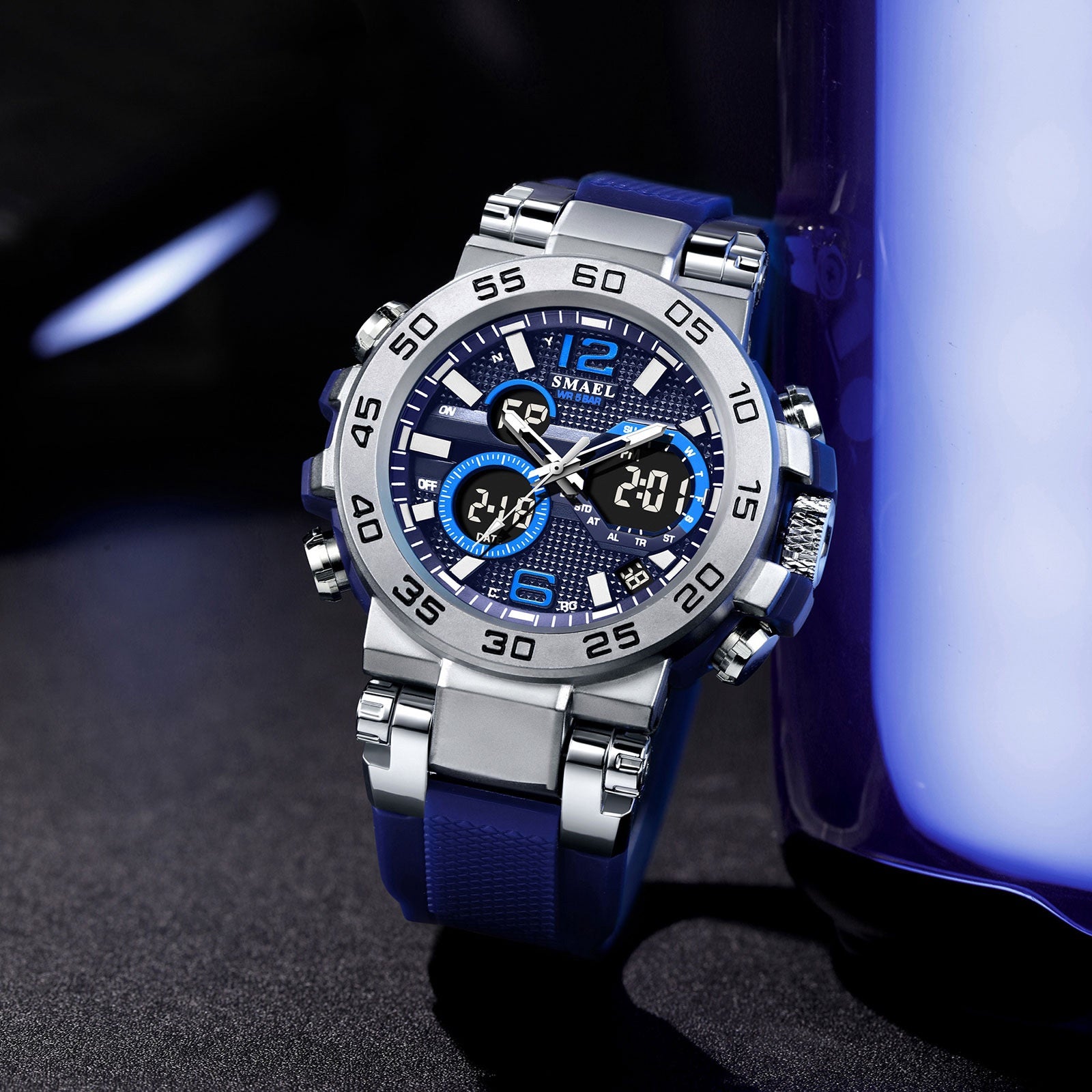 SMAEL Exquisite And Stylish Mens Quartz Electronic Watch