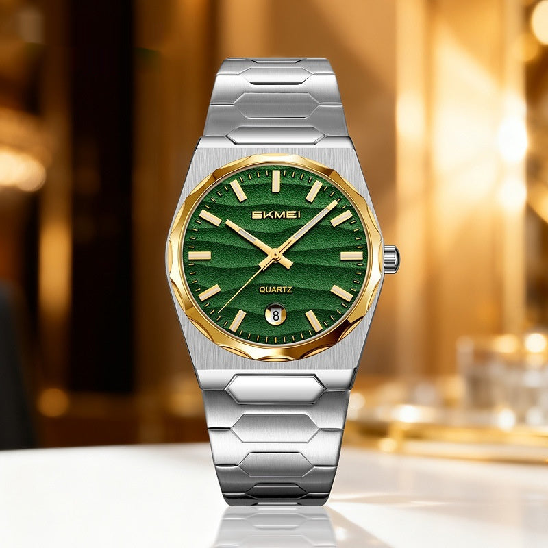 Mens Watch With A Steel Band Calendar Function